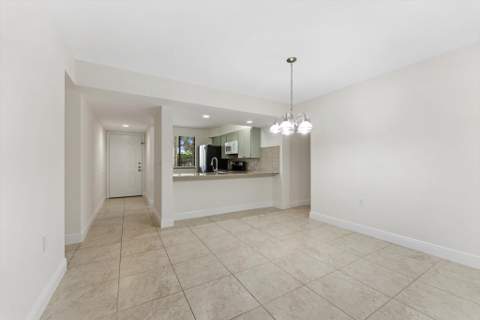 6205 Balboa Circle #102, Boca Raton FL - photo 8 of 37