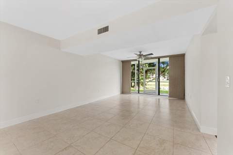 6205 Balboa Circle #102, Boca Raton FL - photo 10 of 37