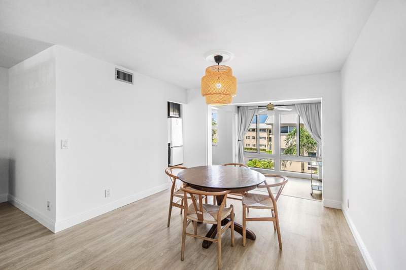 1 bedroom Condominium at 16 Colonial Club Drive #302, Colonial Club Condo Sec 2, Boynton Beach — photo 5