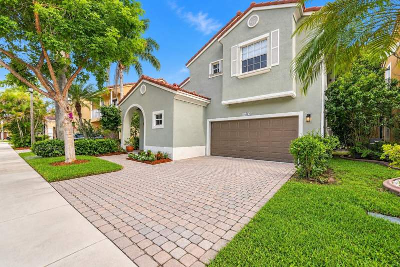 3 bedroom Single Family Residence at 12649 NW 10th Street, Lakeview West, Coral Springs — photo 3
