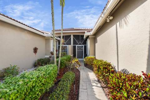 10665 Royal Caribbean Circle, Boynton Beach FL - photo 24 of 27