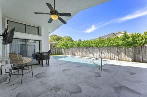 21035 Rustlewood Avenue, Boca Raton FL - photo 13 of 39