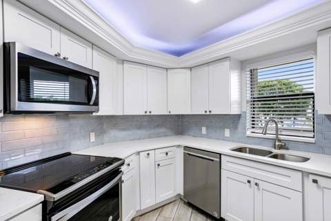 19800 Sandpointe Bay Drive #208, Jupiter FL - photo 23 of 56
