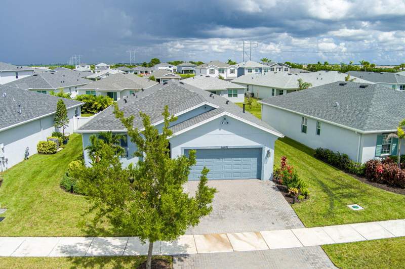 4 bedroom Single Family Residence at 14071 SW Safi Terrace, Cadence Phase 1, Port St. Lucie — photo 3