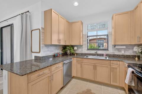 238 E Chrystie Circle, Delray Beach FL - photo 21 of 86