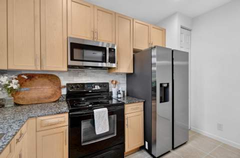 238 E Chrystie Circle, Delray Beach FL - photo 24 of 86