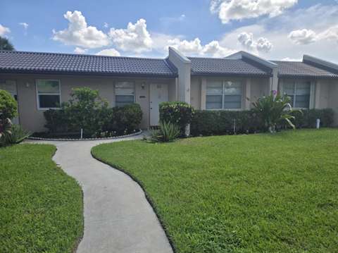 135 Lake Meryl Drive, home for sale in West Palm Beach 33411