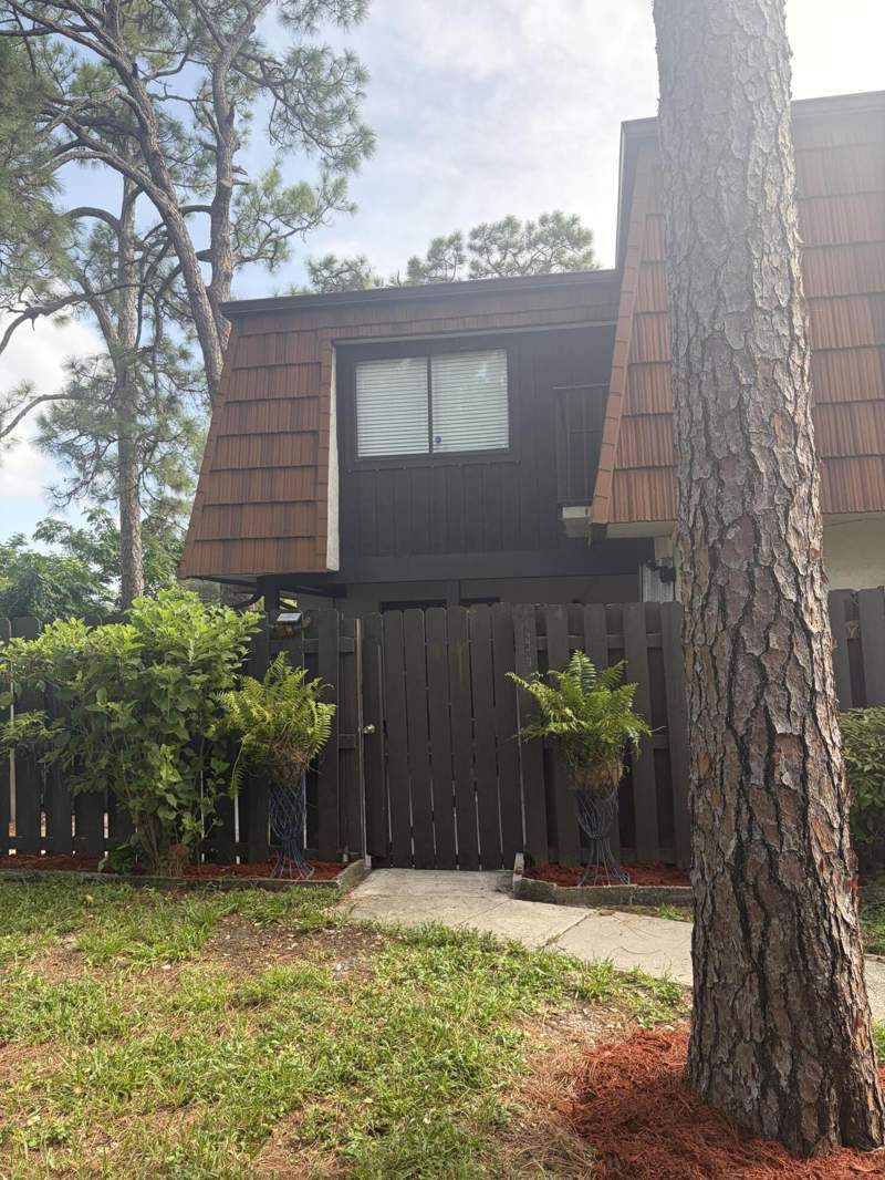 3 bedroom Condominium at 2200 White Pine Circle #B, Pines 2, Greenacres — photo 5