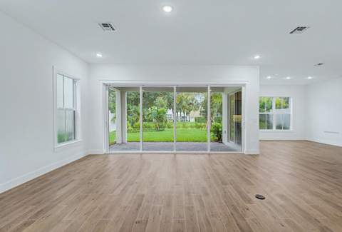 154 Parkside Way #14, Royal Palm Beach FL - photo 9 of 37
