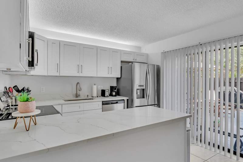2 bedroom Townhouse at 2228 White Pine Circle #A, Pines 2, Greenacres — photo 5