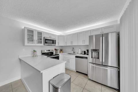 2228 White Pine Circle #A, Greenacres FL - photo 6 of 30
