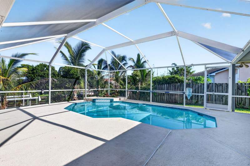 3 bedroom Single Family Residence at 189 NE Sagamore Terrace, Port St Lucie Section 26, Port St. Lucie — photo 4