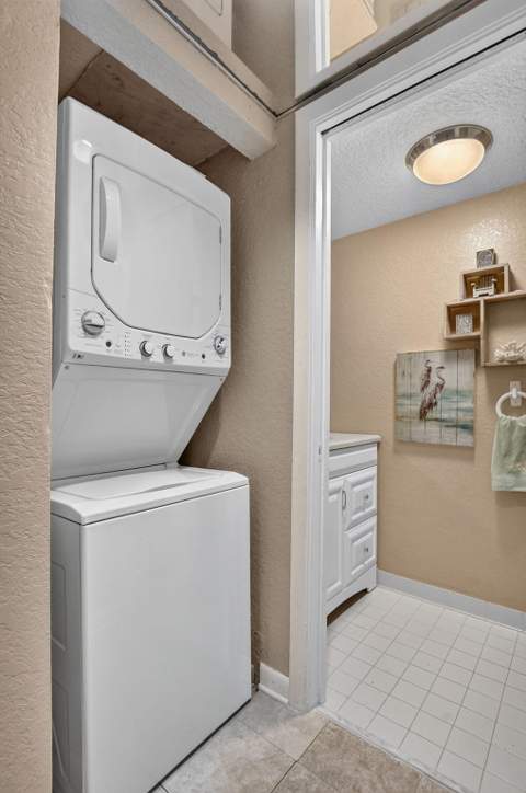 665 SE 21st Avenue #102, Deerfield Beach FL - photo 20 of 96