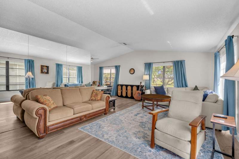 3 bedroom Single Family Residence at 4775 Brook Drive, Lakeside Green 1, West Palm Beach — photo 5