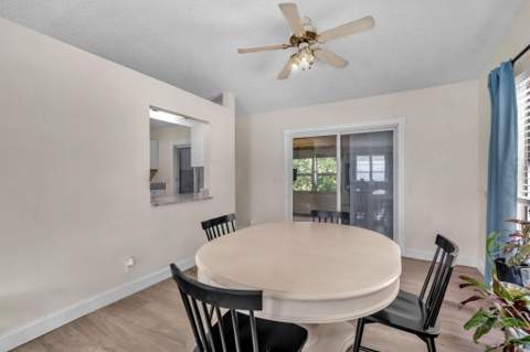 4775 Brook Drive, West Palm Beach FL - photo 9 of 37
