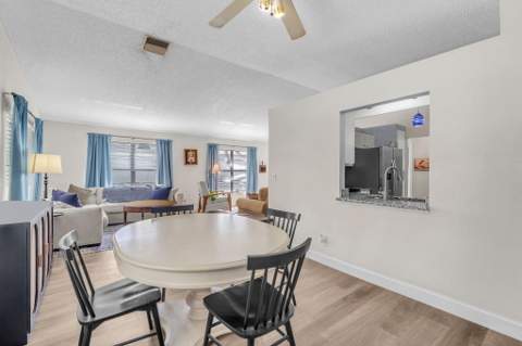 4775 Brook Drive, West Palm Beach FL - photo 11 of 37