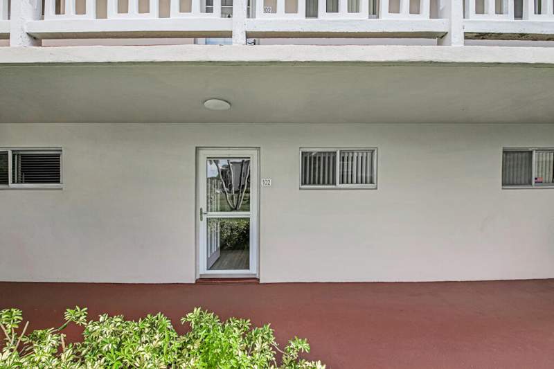 2 bedroom Condominium at 2855 Garden Drive #102, Lake Clarke Gardens Condo 24, Palm Springs — photo 4