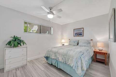 2855 Garden Drive #102, Palm Springs FL - photo 20 of 37