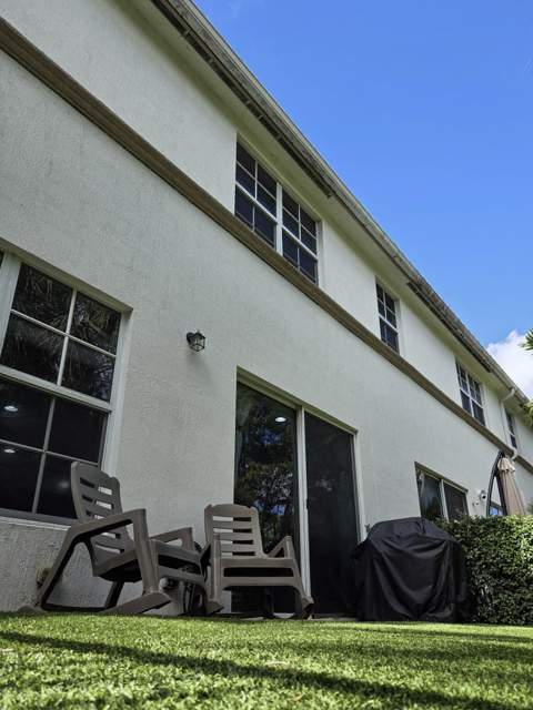 4679 Tara Cove Way, West Palm Beach FL - photo 15 of 66