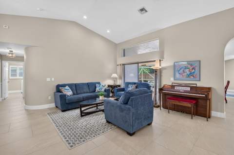 5606 Aspen Ridge Circle, Delray Beach FL - photo 12 of 36