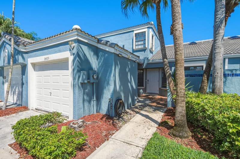 3 bedroom Townhouse at 8429 Waterford Circle #0, Waterford Woodmont, Tamarac — photo 3