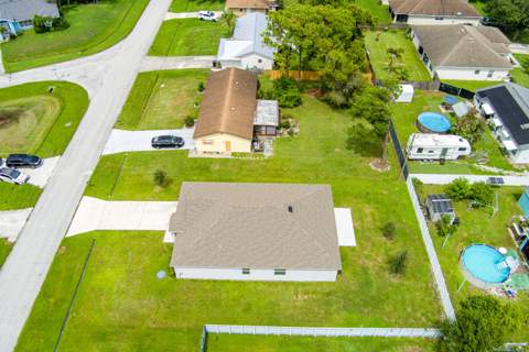 1811 SE Sandia Drive, Port St. Lucie FL - photo 8 of 50