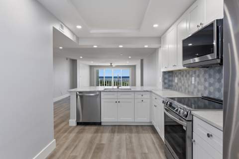 1012 N Ocean Boulevard #202, Pompano Beach FL - photo 8 of 30