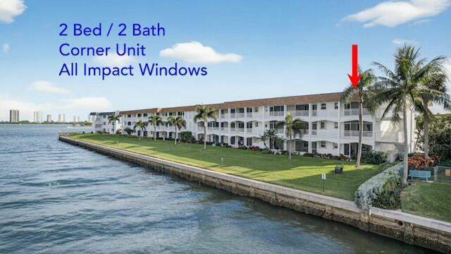 2 bedroom Condominium at 111 Shore Court #301, Shore Club Apts B & C Cond, North Palm Beach — photo 2