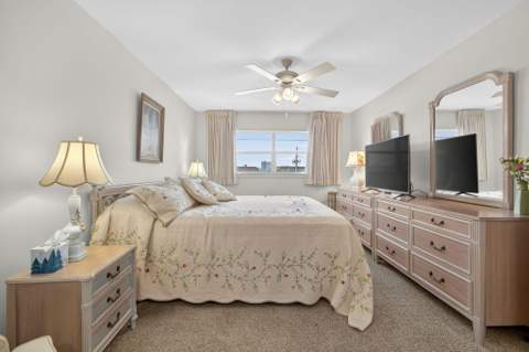 111 Shore Court #301, North Palm Beach FL - photo 19 of 40