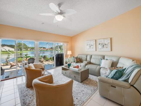 3933 Summer Chase Court, Lake Worth FL - photo 6 of 35