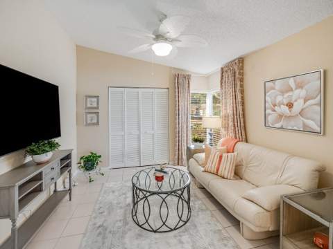 3933 Summer Chase Court, Lake Worth FL - photo 12 of 35