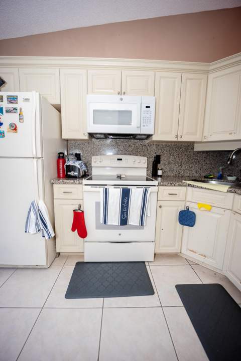 727 Sunny Pine Way #F, Greenacres FL - photo 8 of 38