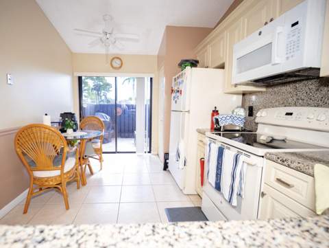 727 Sunny Pine Way #F, Greenacres FL - photo 6 of 38