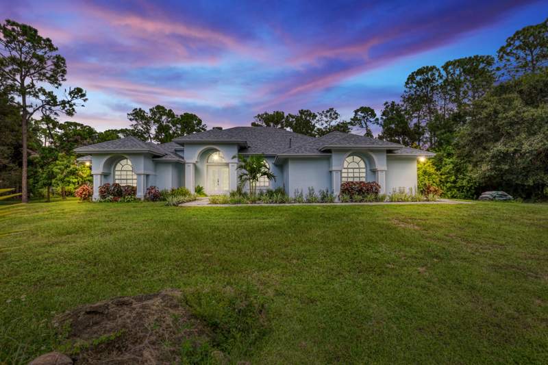 4 bedroom Single Family Residence at 16085 E Secretariat Drive, The Acreage, The Acreage — photo 1
