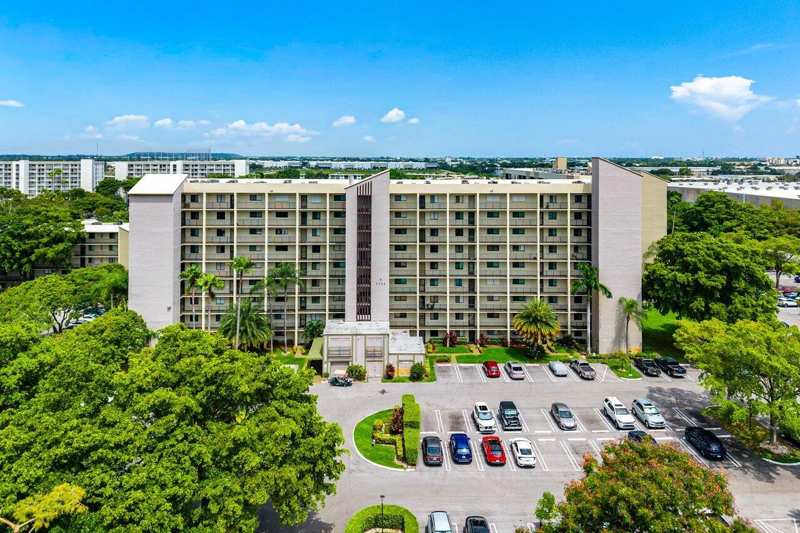 2 bedroom Condominium at 2205 S Cypress Bend Drive #103, Cypress Bend Condominium III, Pompano Beach — photo 1