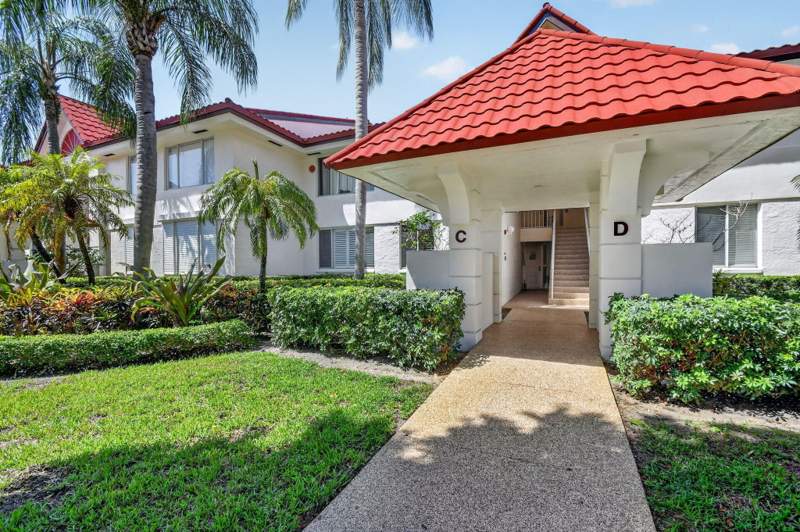 2 bedroom Condominium at 103 Half Moon Circle #C1, Half Moon Bay Condo, Hypoluxo — photo 3