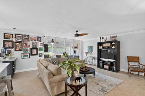 103 Half Moon Circle #C1, Hypoluxo FL - photo 16 of 79
