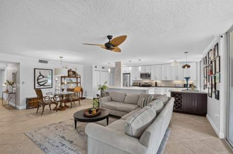 103 Half Moon Circle #C1, Hypoluxo FL - photo 13 of 79