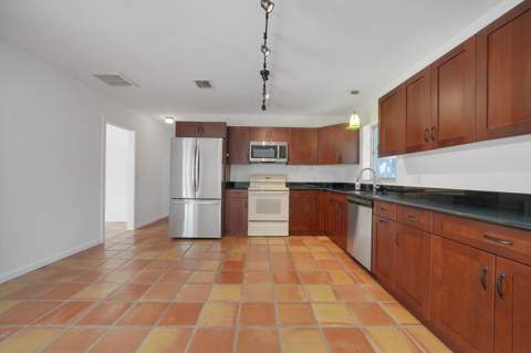 7 SE Paddock Circle, Jupiter FL - photo 15 of 32