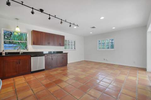 7 SE Paddock Circle, Jupiter FL - photo 13 of 32