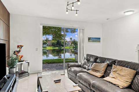 1521 Sorrento Drive #1521, Weston FL - photo 12 of 53