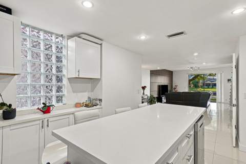 1521 Sorrento Drive #1521, Weston FL - photo 17 of 53
