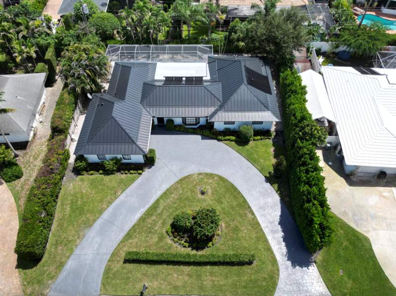 3 bedroom Single Family Residence at 7 SE Paddock Circle, Hunt Club Colony (Aka Jupiter/Tequesta Hunt Club C, Jupiter — photo 3