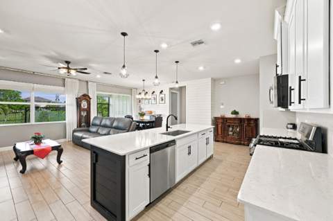 1399 Arrowhead Point Road, Loxahatchee FL - photo 13 of 119