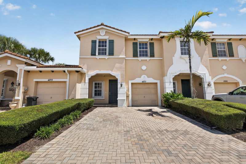 3 bedroom Townhouse at 4277 SW Pine Cove Court, Whitemarsh Reserve, Stuart — photo 1