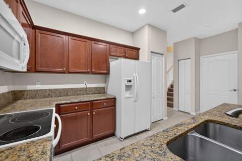 4277 SW Pine Cove Court, Stuart FL - photo 9 of 36