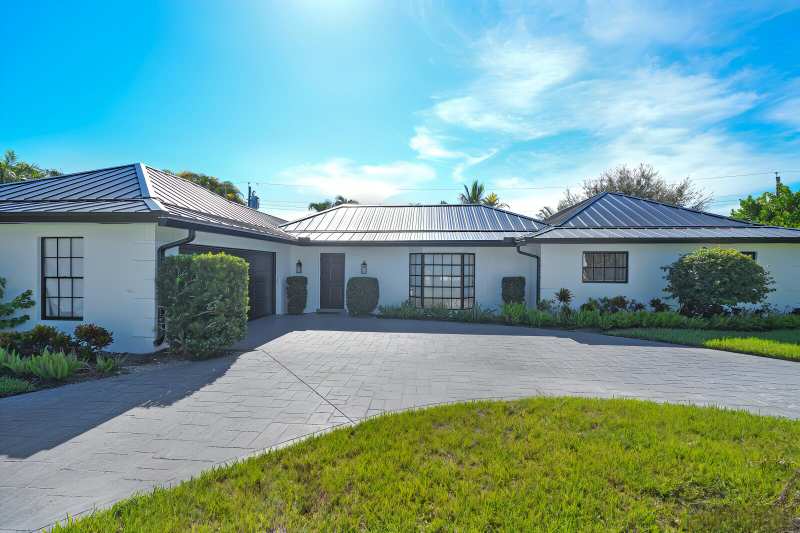 3 bedroom Single Family Residence at 7 SE Paddock Circle, Hunt Club Colony (Aka Jupiter/Tequesta Hunt Club C, Jupiter — photo 1