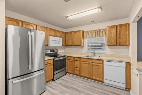 1218 S Lakes End Drive #Apt a, Fort Pierce FL - photo 13 of 52