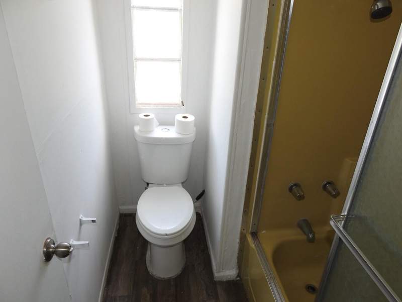 3 bedroom Mobile Home at 5863 SW 29th Avenue, Ravenswood Estates & Marinas, Fort Lauderdale — photo 1