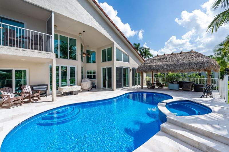 4 bedroom Single Family Residence at 9924 NW 49th Place, North Springs, Coral Springs — photo 4
